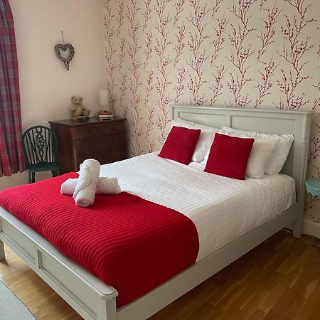 Pass The Keys Superbly Located Handsome Georgian Townhouse Шрусбъри Екстериор снимка